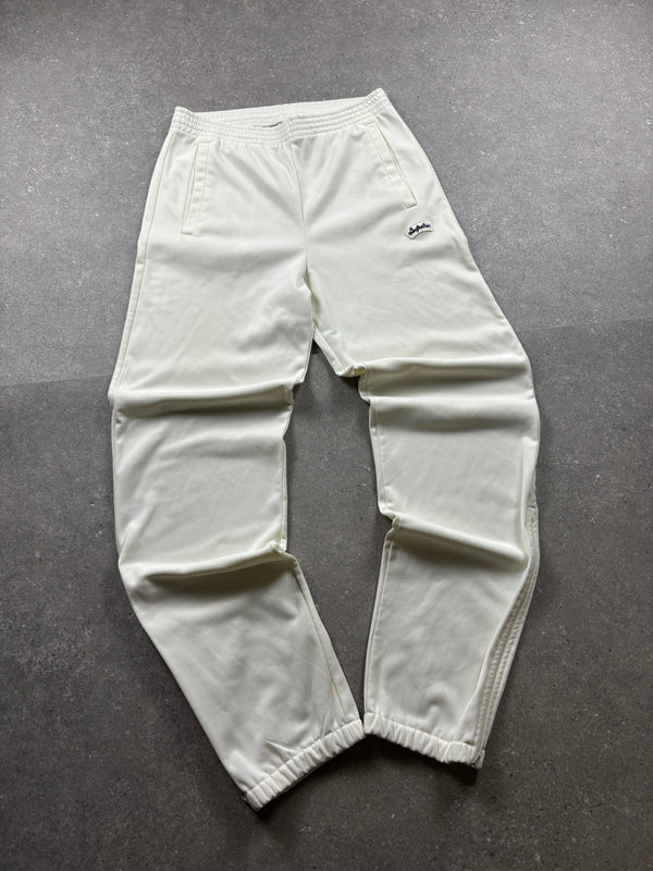 HU-A048